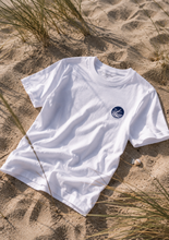 Lade das Bild in den Galerie-Viewer, BIO-T-SHIRT "WHALE" STICKEREI - UNISEX