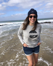 Lade das Bild in den Galerie-Viewer, Sweatshirt mit Print