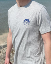 Lade das Bild in den Galerie-Viewer, BIO-T-SHIRT (GRAU) "WHALE" STICKEREI - UNISEX