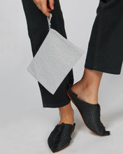 Lade das Bild in den Galerie-Viewer, STOFFMÄPPCHEN "NIGHT SURF"