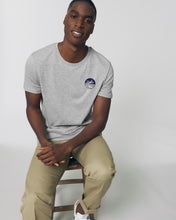 Lade das Bild in den Galerie-Viewer, BIO-T-SHIRT (GRAU) "WHALE" STICKEREI - UNISEX