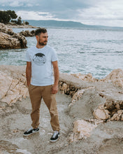 Lade das Bild in den Galerie-Viewer, BIO-T-SHIRT "CLIFF DIVER" - UNISEX