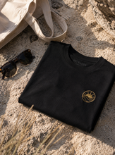 Lade das Bild in den Galerie-Viewer, BIO-T-SHIRT (BLACK) "SUNSET" STICKEREI- UNISEX
